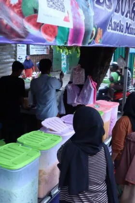 Variasi rasa es aquarium yang pasti laris dan segar