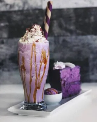 Jual Bubuk Minuman Taro JBD: Rekomendasi Bubuk Taro Terlaris untuk UMKM, Cafe, dan Brand Minuman 7 Milkshake varian taro JBD