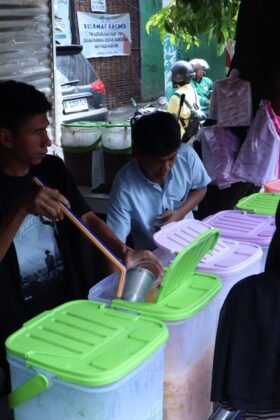 Peluang usaha es aquarium viral 2026