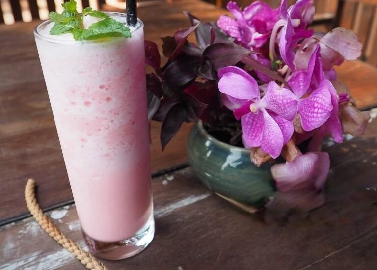 Cepetan, Cobain Bubble Drink Taro Nggak Pake Nanti!